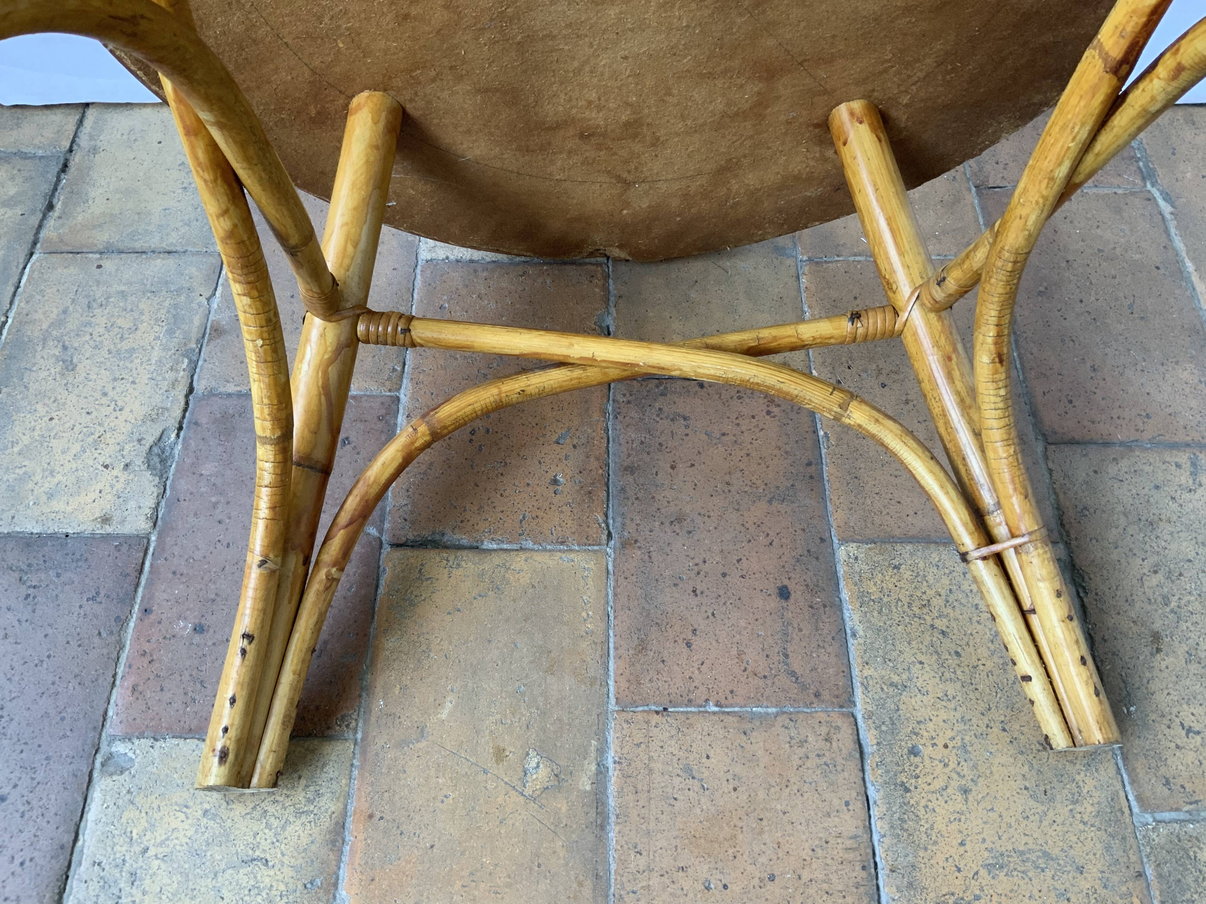 Table basse en rotin