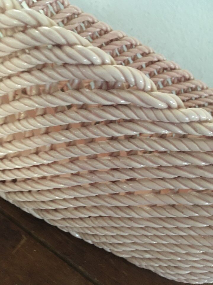 Gardener in powder pink faience