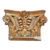 Chapiteau doré