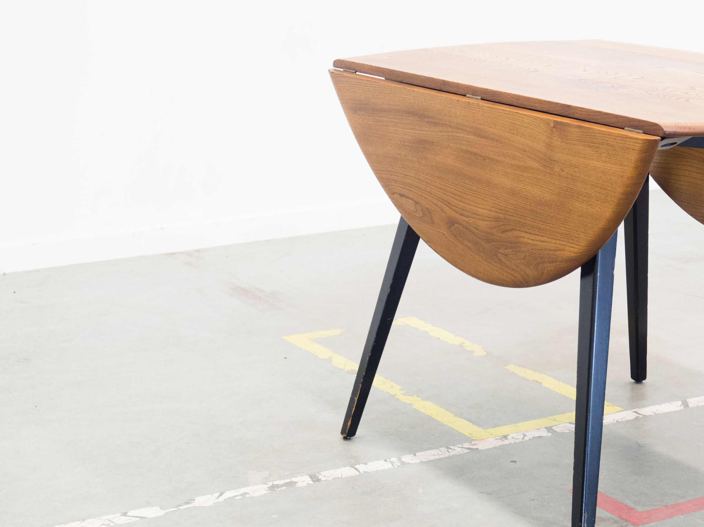 Ercol 'Model 384' table Randolph Lucian Ercolani