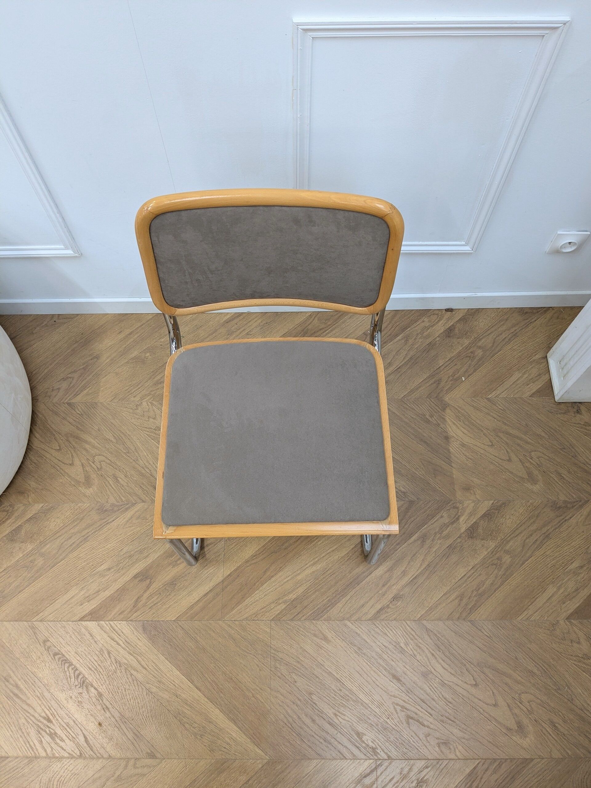 1 B32 chair in fabric