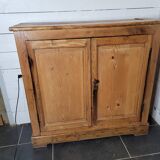 Old 2-door fir sideboard, 104×31cms