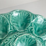 Large oyster plate Gien, slipware, turquoise, 1960-70