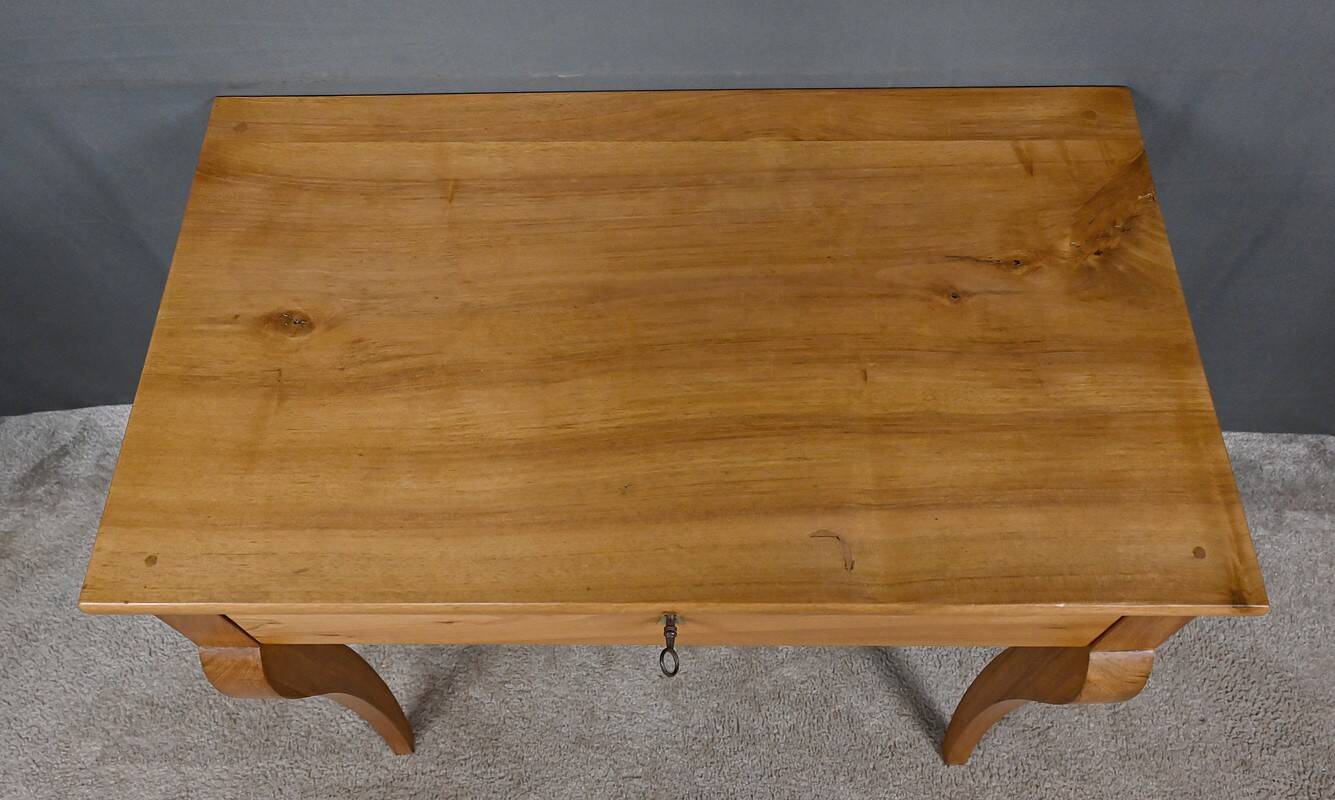 Small walnut console table, Restoration period – early 19th century.