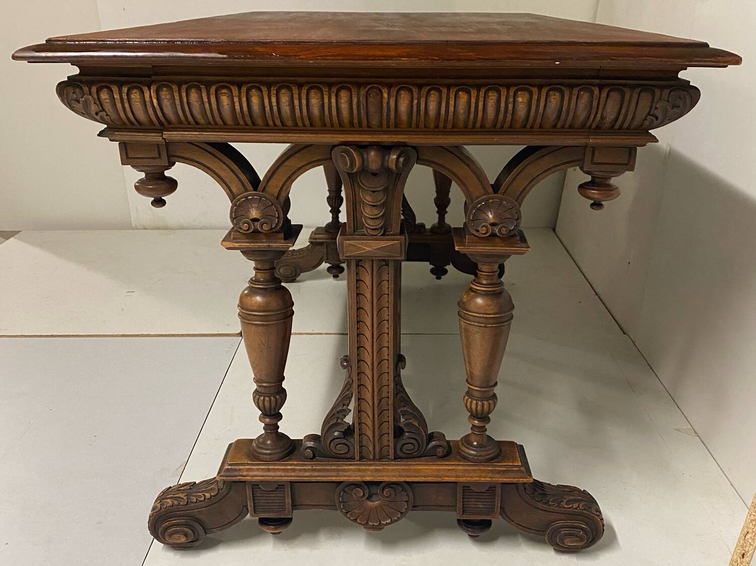 Henri II desk table