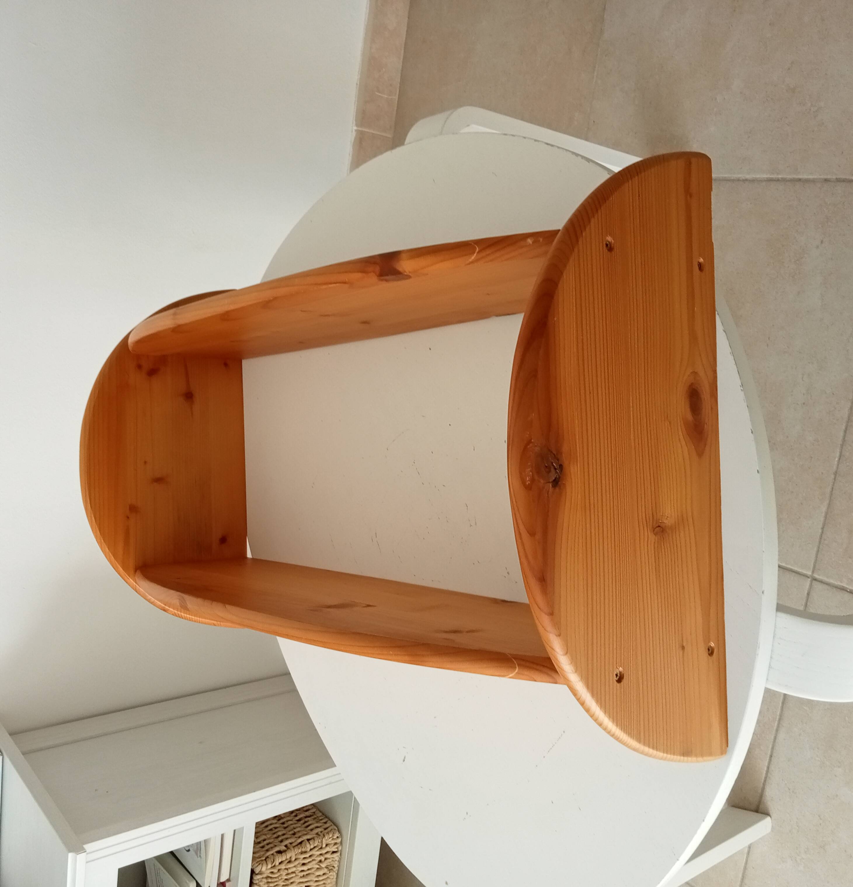 Vintage 90s pine wall shelf