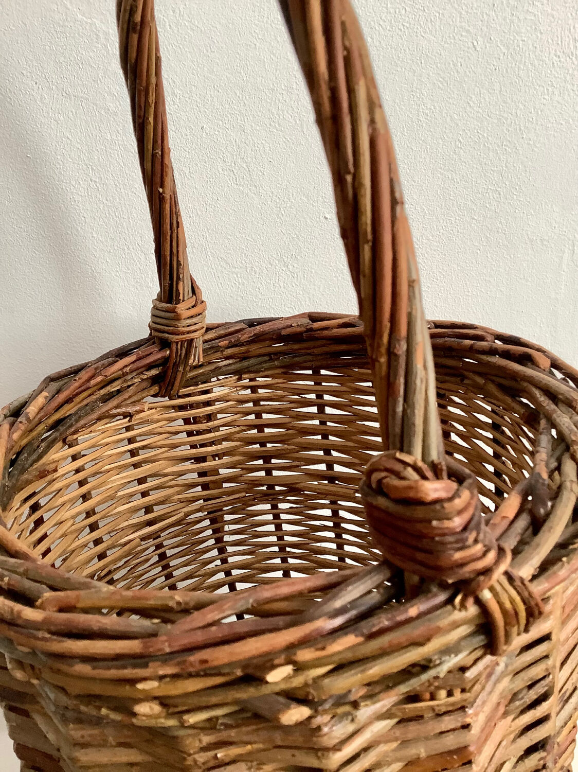 Raw wicker basket