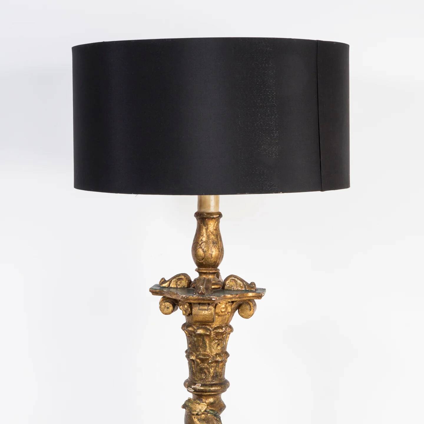 Antique Italian gilt wood standing floor lamp