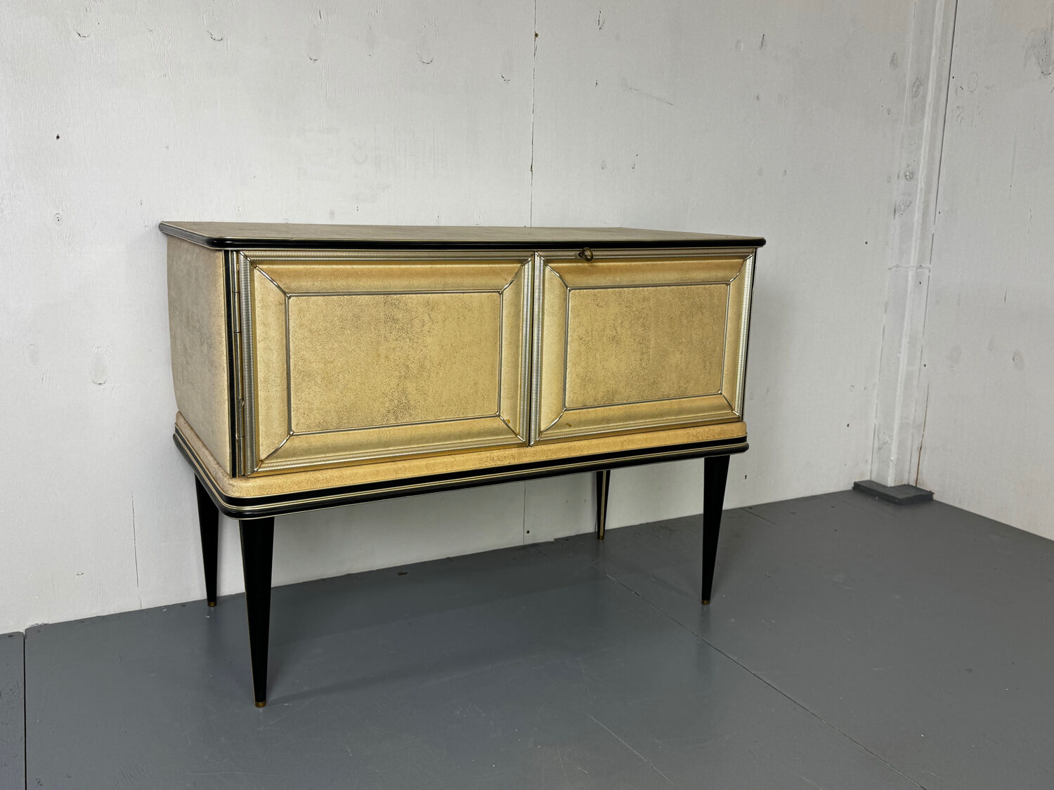 Italian vintage Mid-Century small Sideboard by Umberto Mascagni, 1950