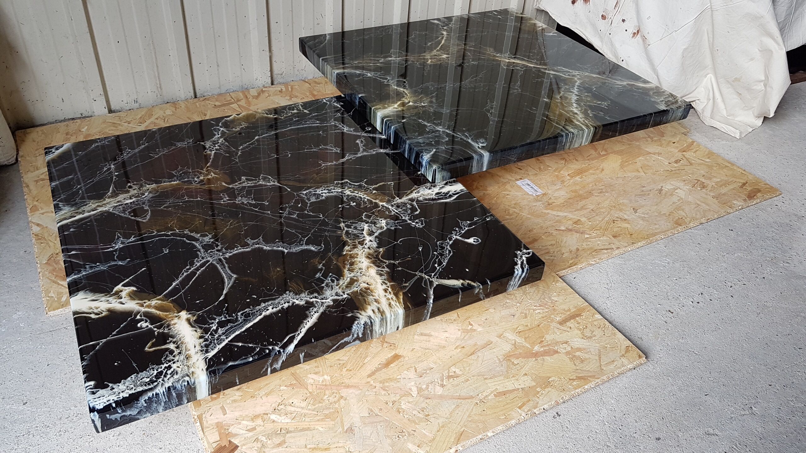 Pair of coffee table