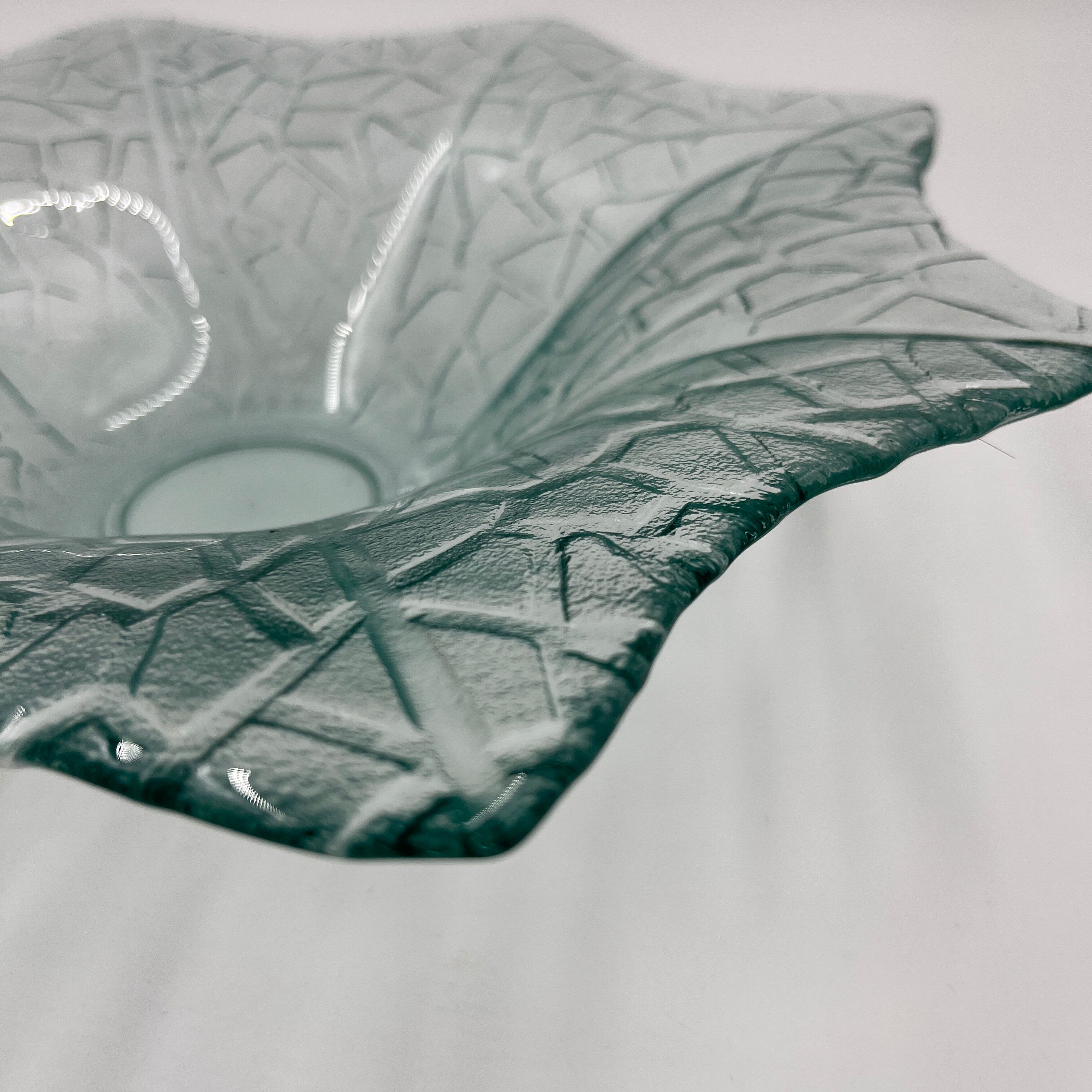 Glass fruit dish