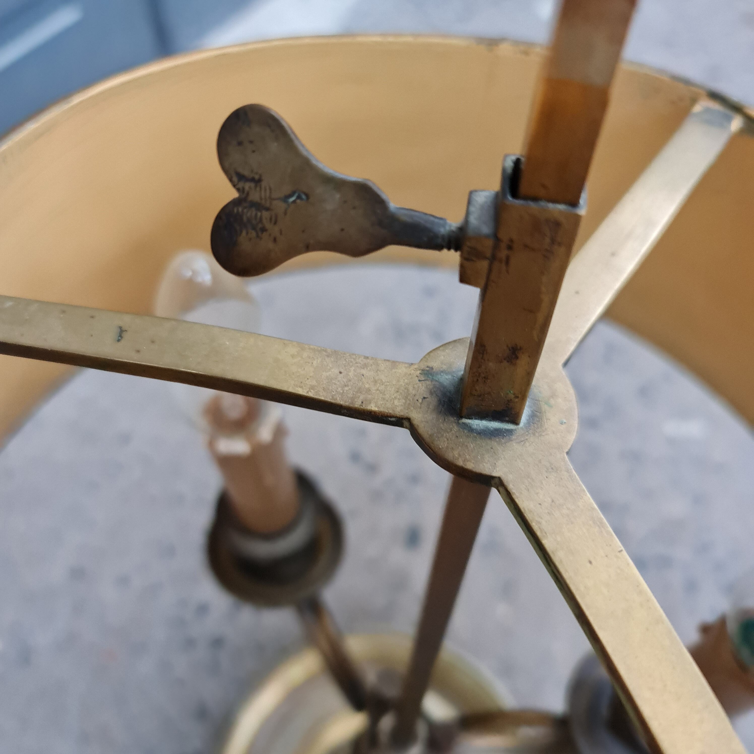 Old lamp hot water bottle bronze and sheet metal three fires