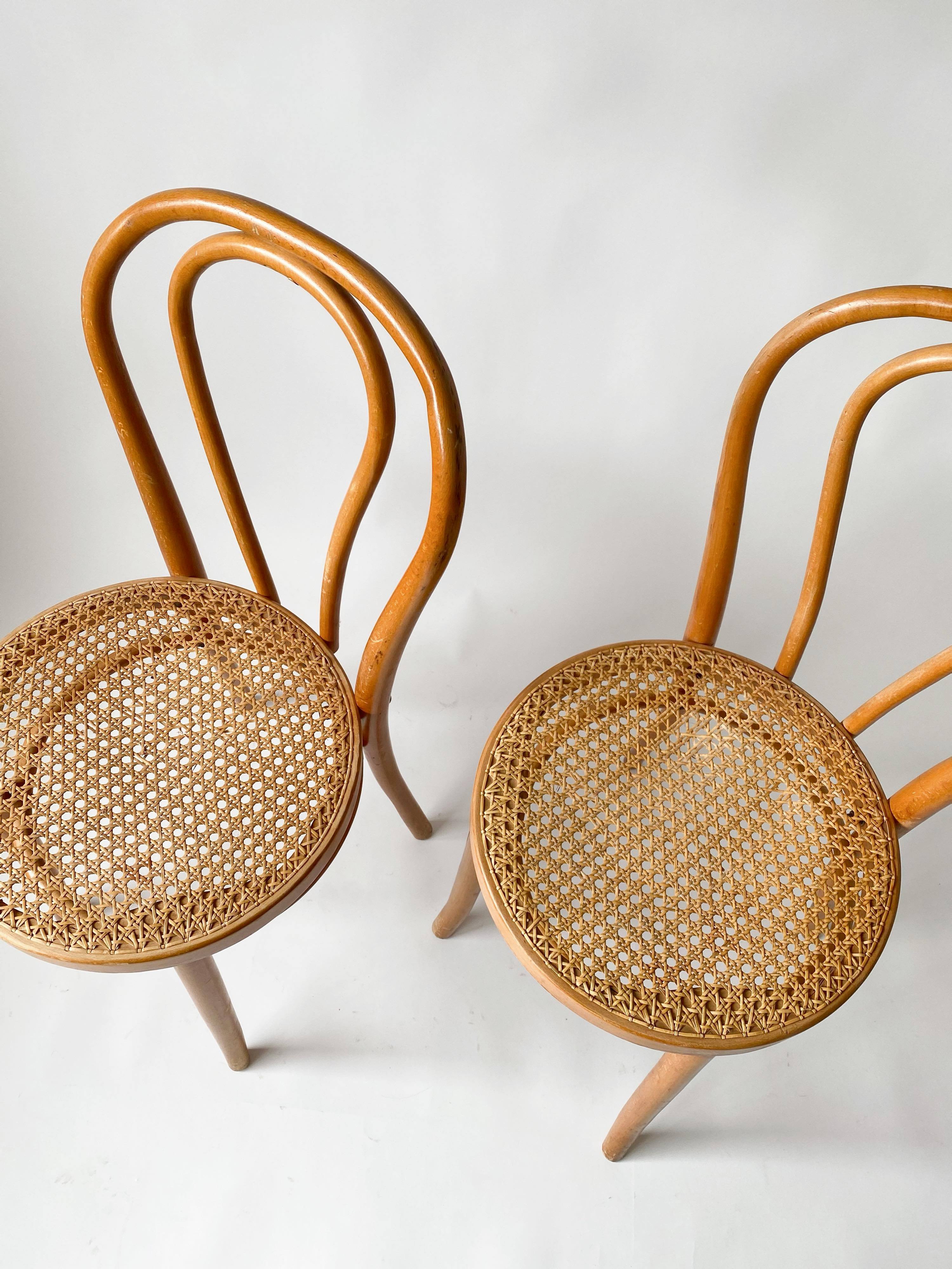 Pair Chairs bistro canage