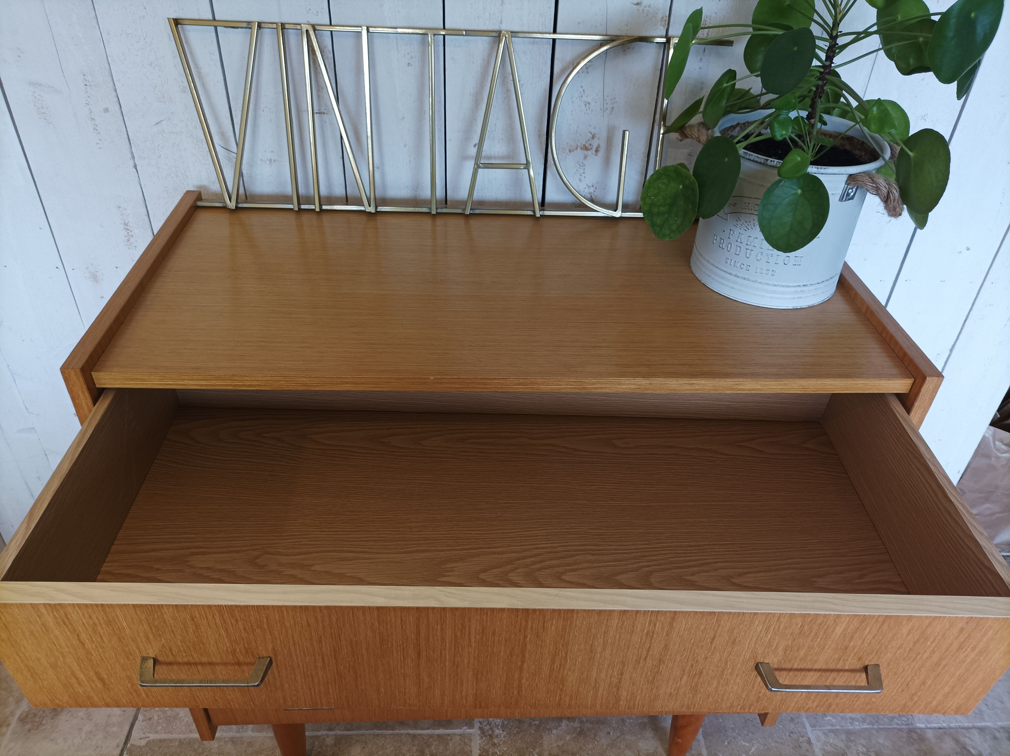 Vintage chest of drawers