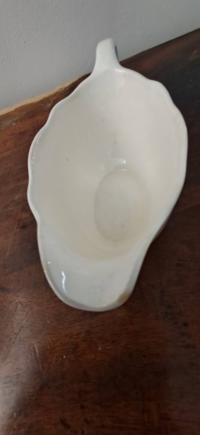 Digoin Sarreguemines sauceboat with hand-painted waterfowl decoration