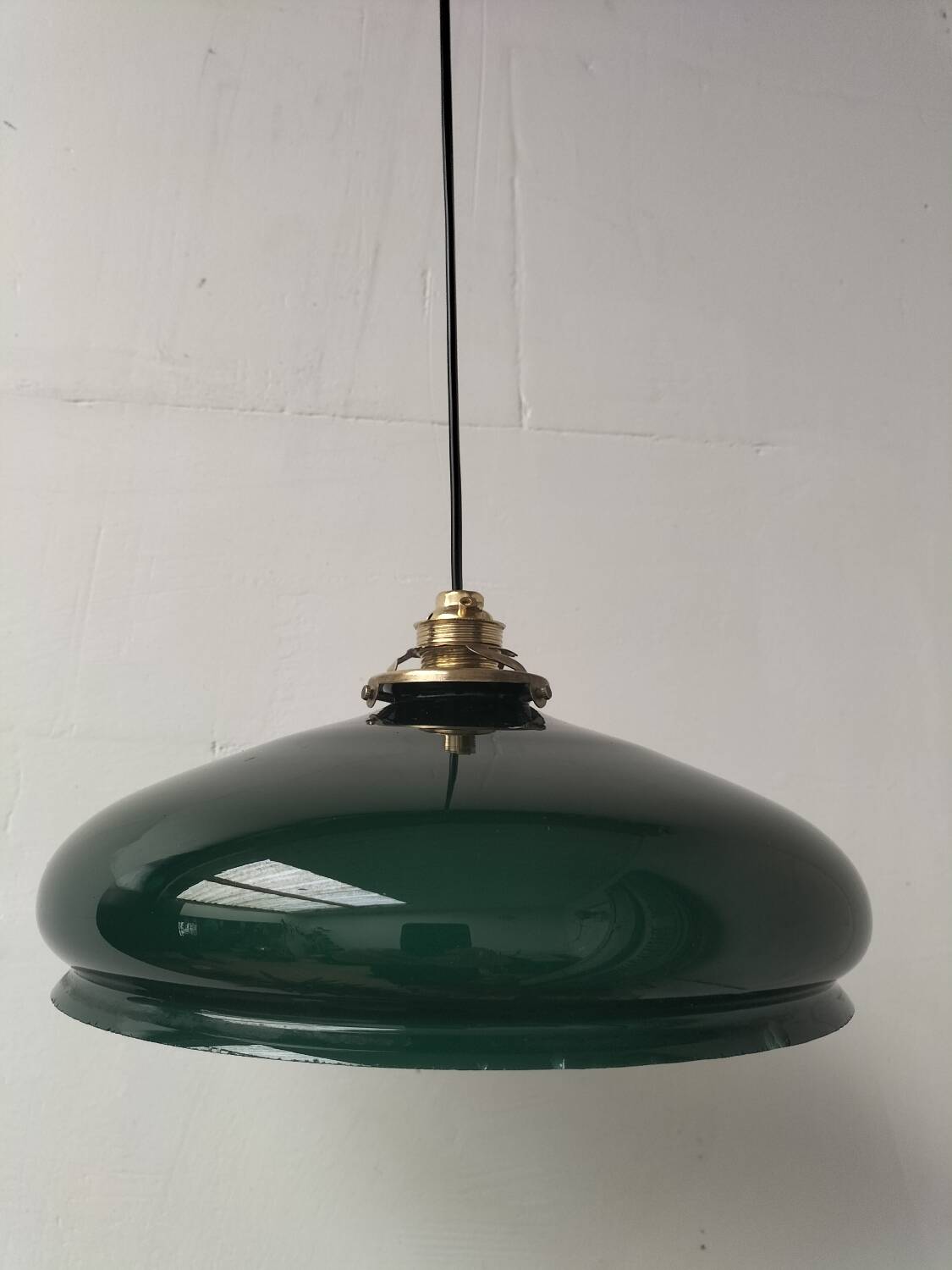 Suspension in green opaline