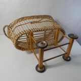 Rattan pram