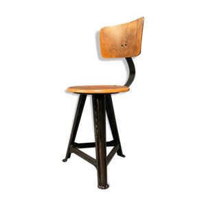 tabouret industriel en