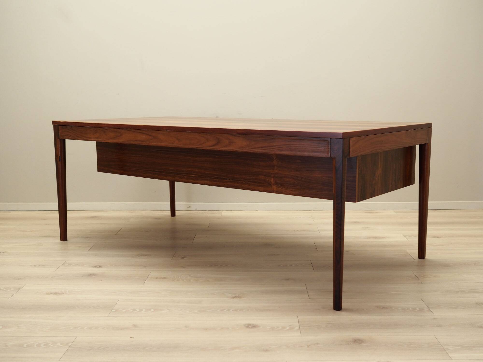Diplomate rosewood desk, 1970s, designer: Finn Juhl, France & Son