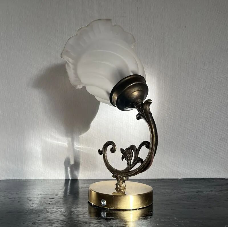 Wall lamp