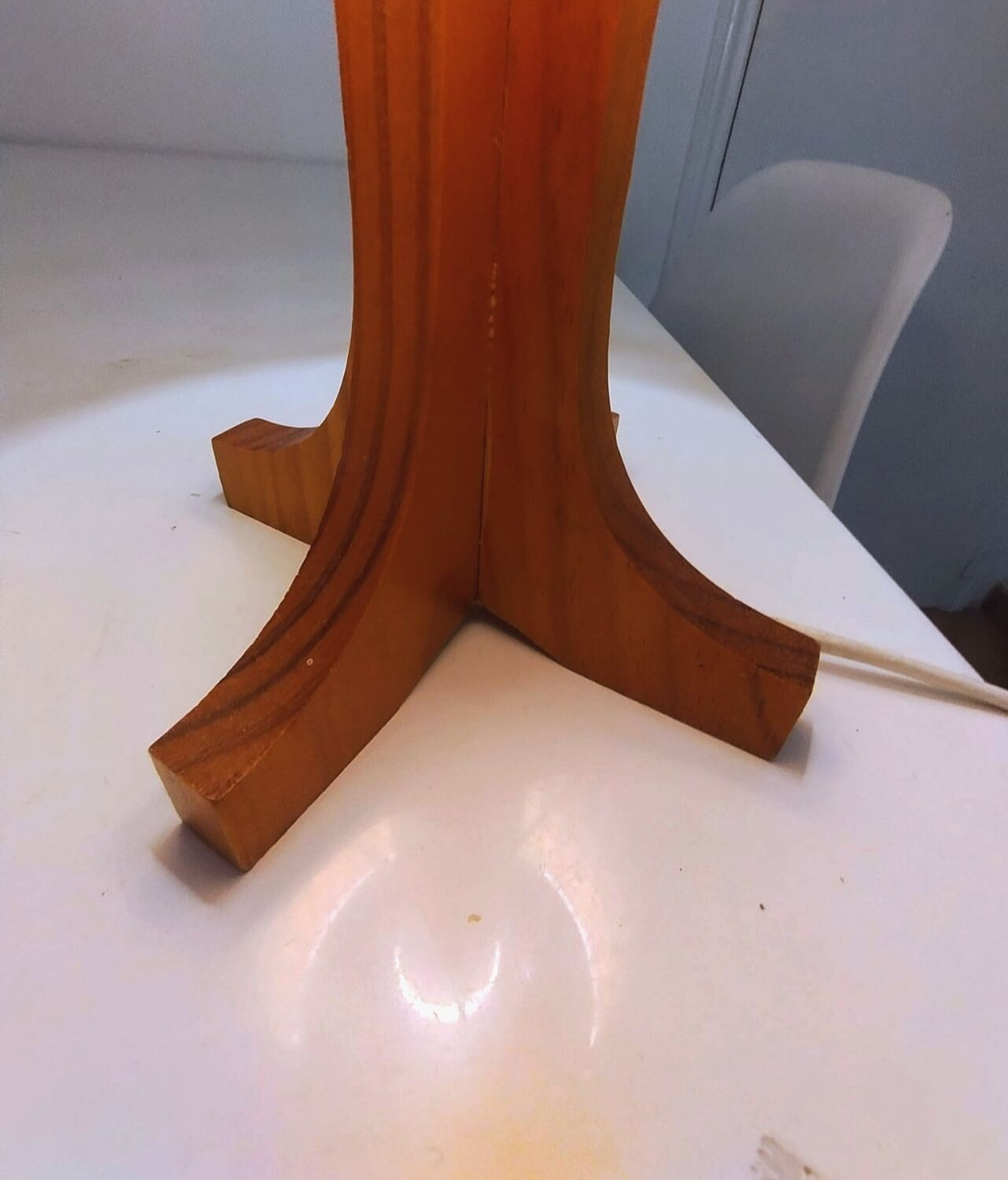 Lampe années 70 cannage et bois