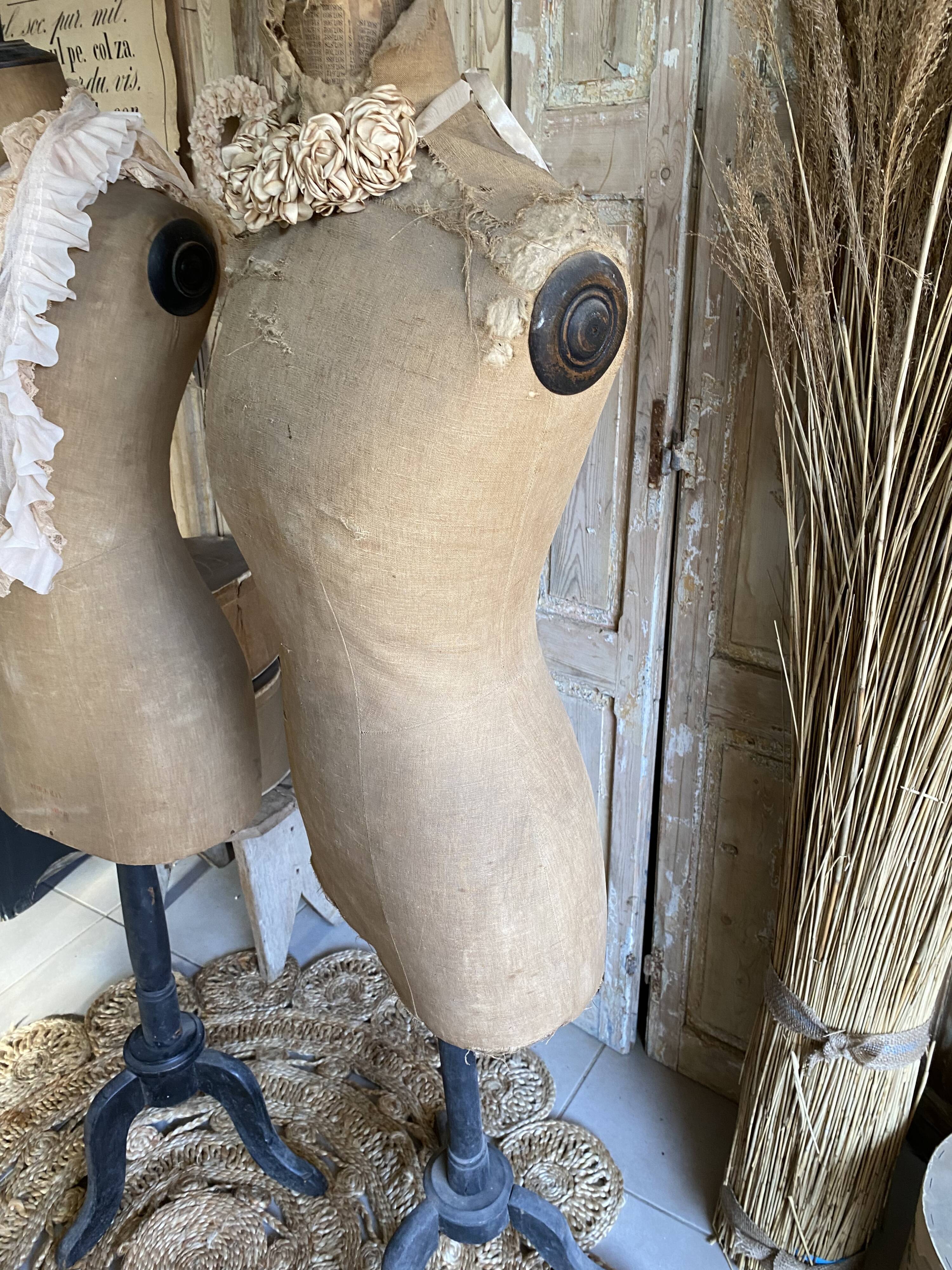 Former sewing mannequin the turner