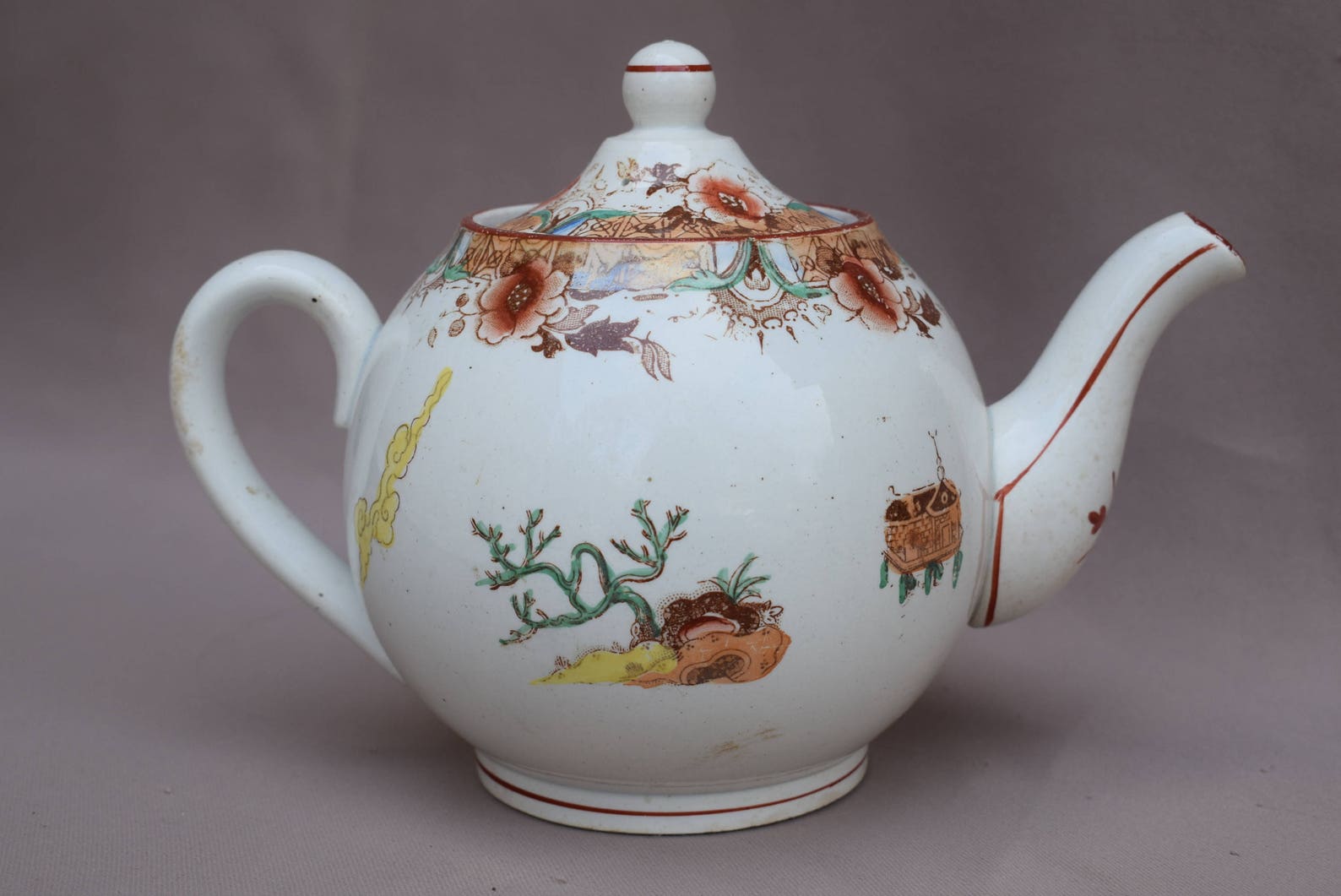 Old teapot Sarreguemines 19th Chinoiserie