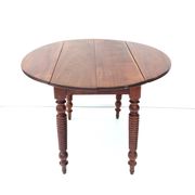 Round flap table