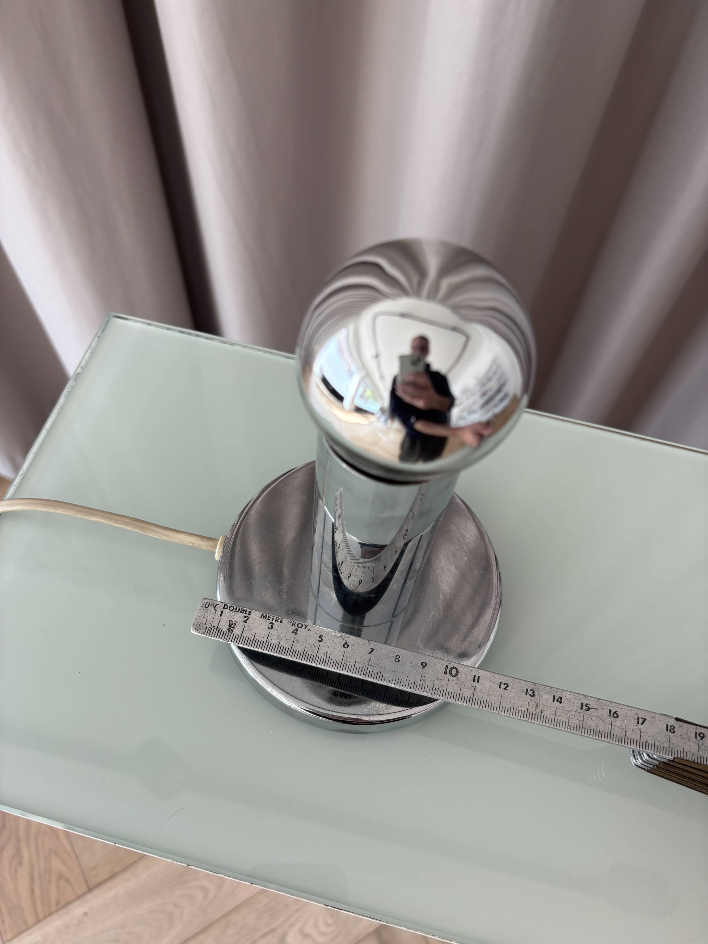 Vintage modernist lamp in chrome – minimalist design