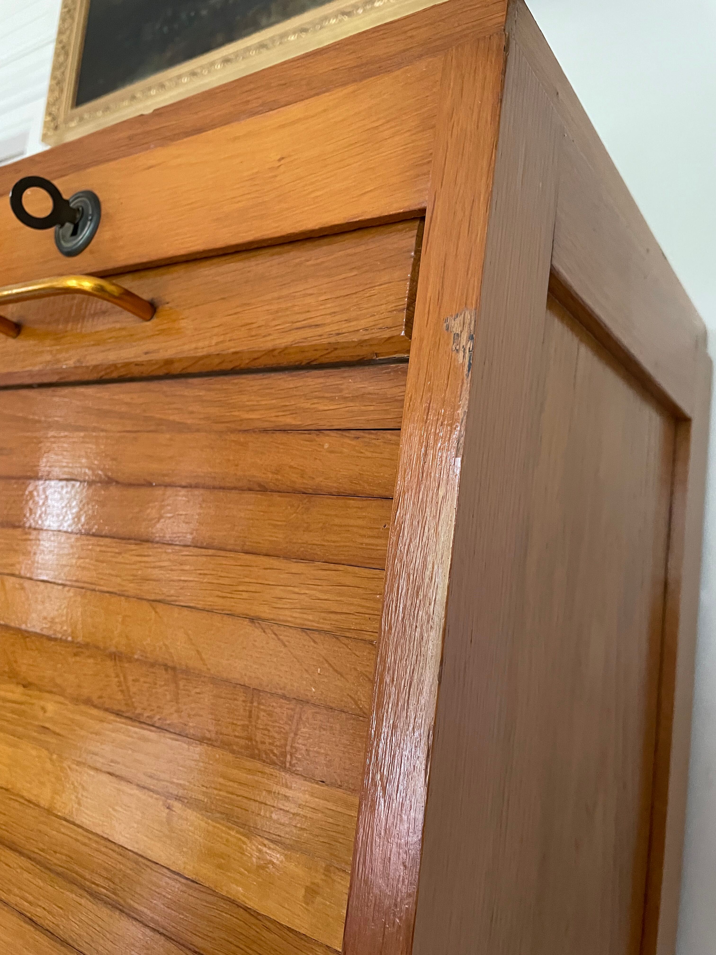 Curtain binder cabinet old year 50