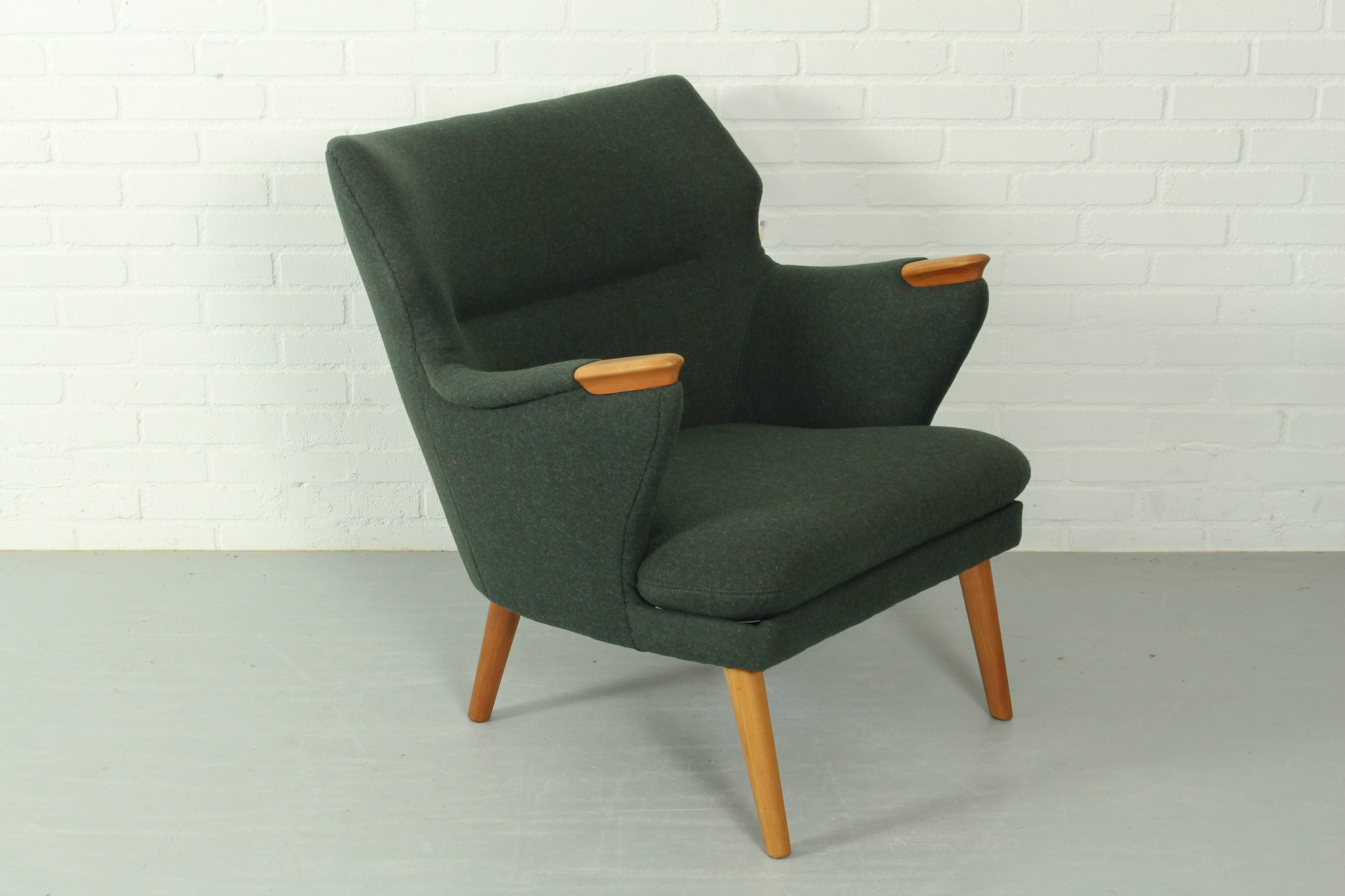 Kurt Olsen lounge chair No 221, Slagelse Møbelvaerk, 1960s