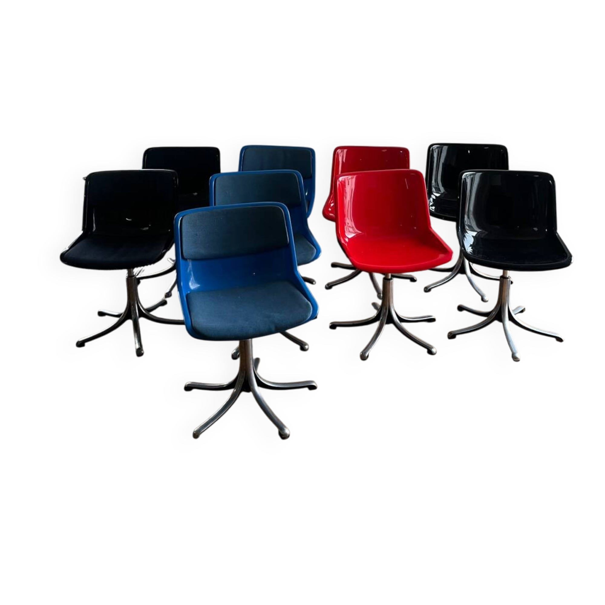 9 swivel chairs assigned to Osvaldo Borsani – Modus model for