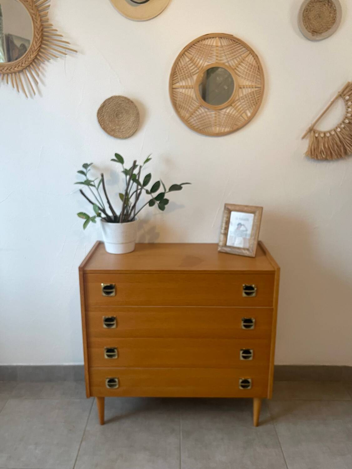 Vintage oak chest of drawers