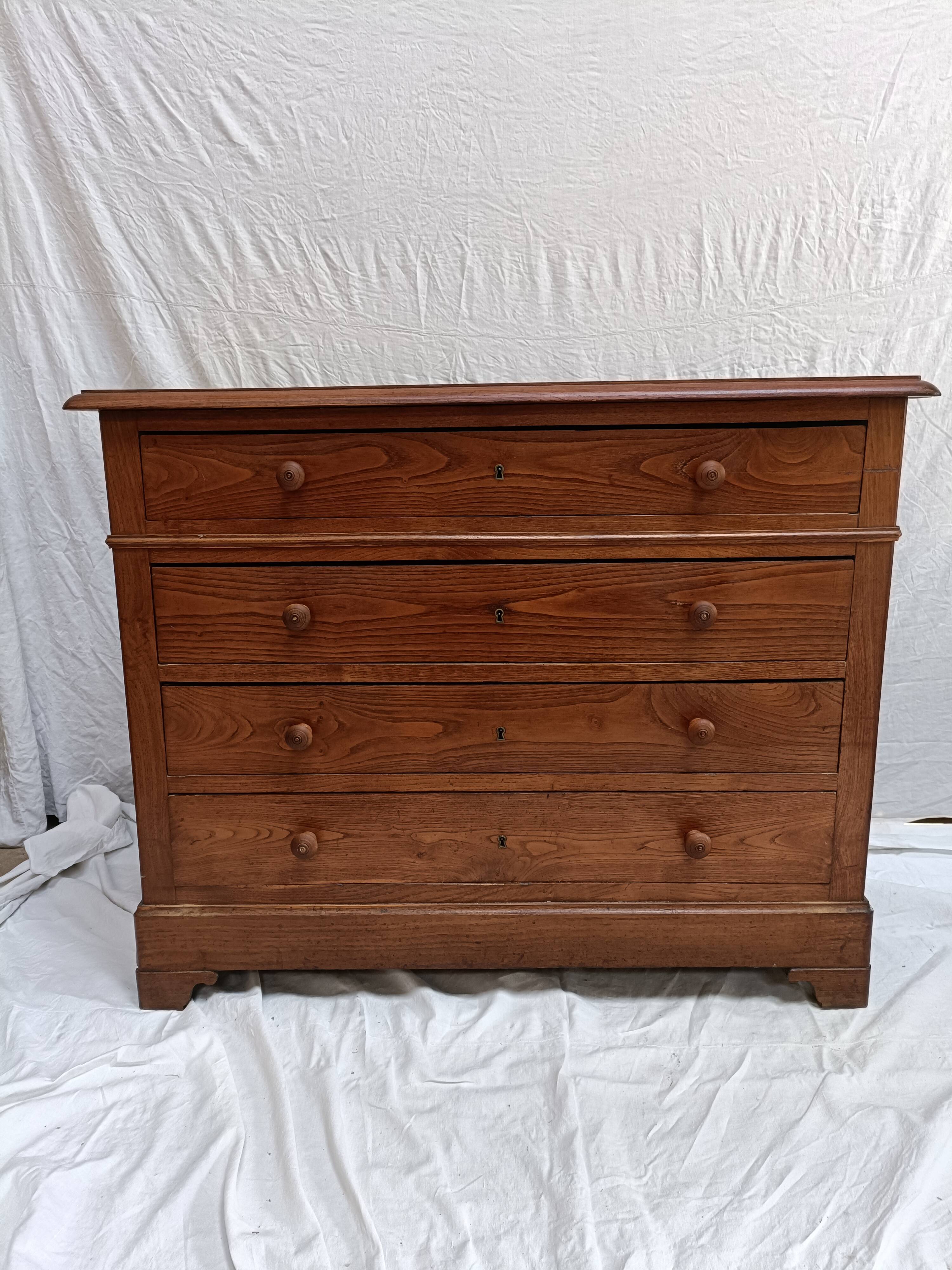 Commode en chêne 4 tiroirs