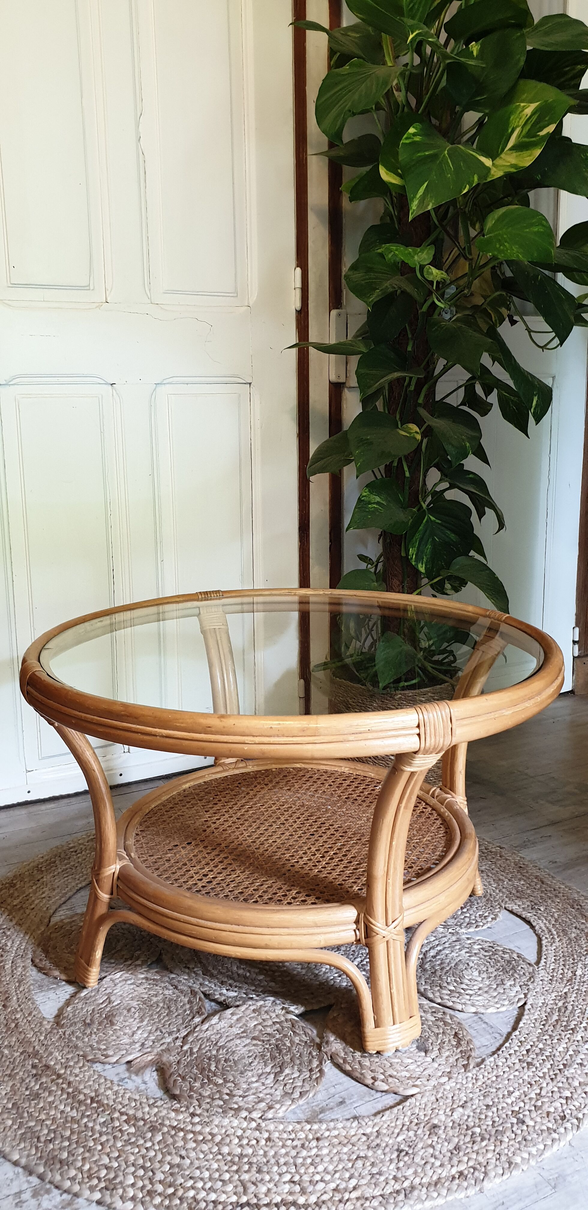 Glass and canning coffee table