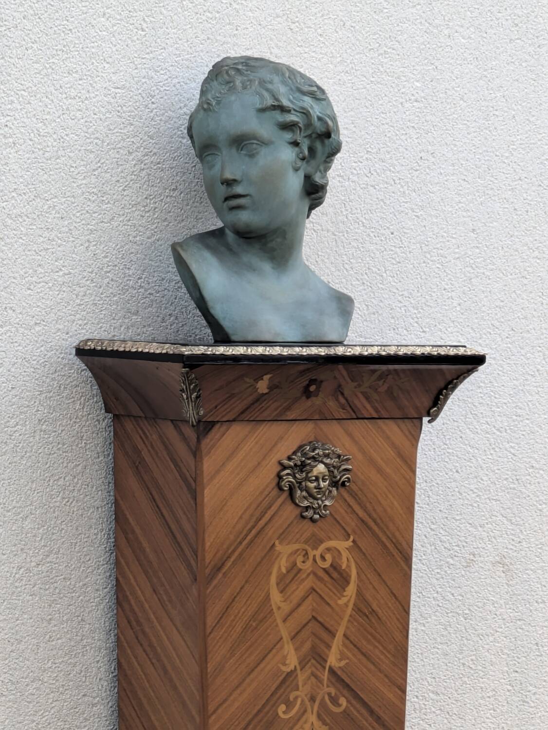 Vintage column in rosewood and bronze marquetry, mid-century