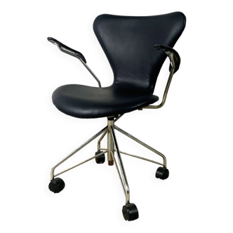 "Seven" Office Chair By Arne Jacobsen For Fritz Hansen, Denmark, 1950s