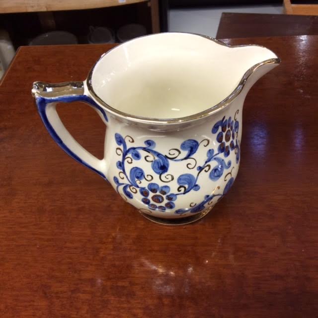 Porcelain coffee set