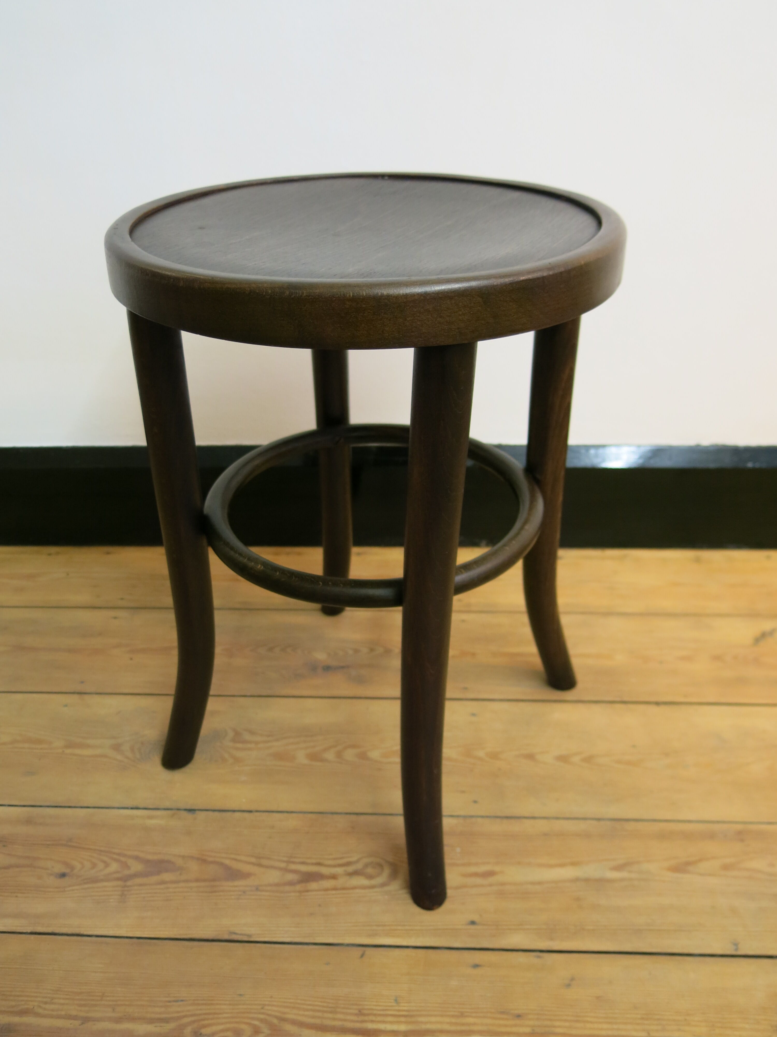 Tabouret bistrot en bois courbé