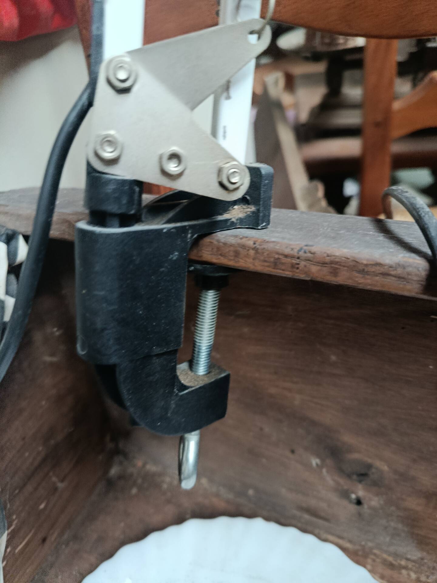Desk lamp