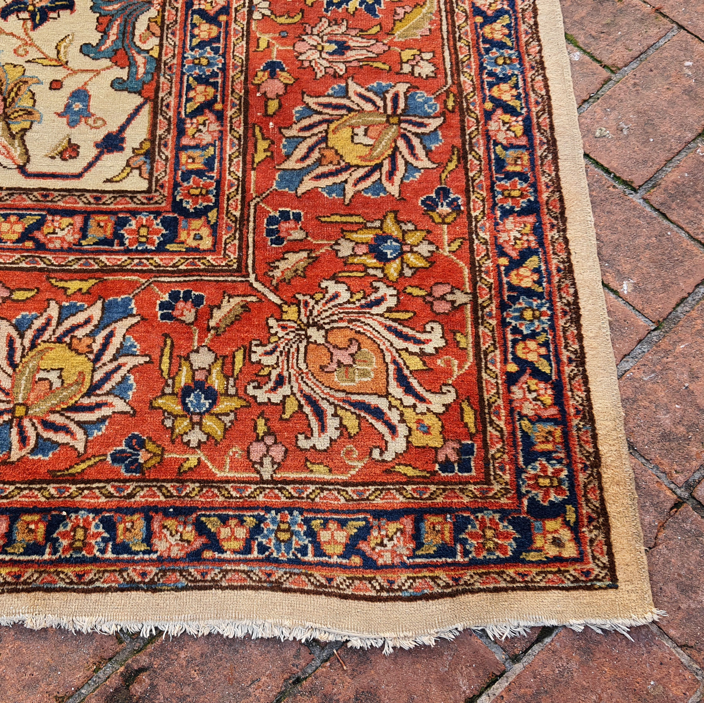 Tabriz iran carpet 383 x 284 cm handmade wool
