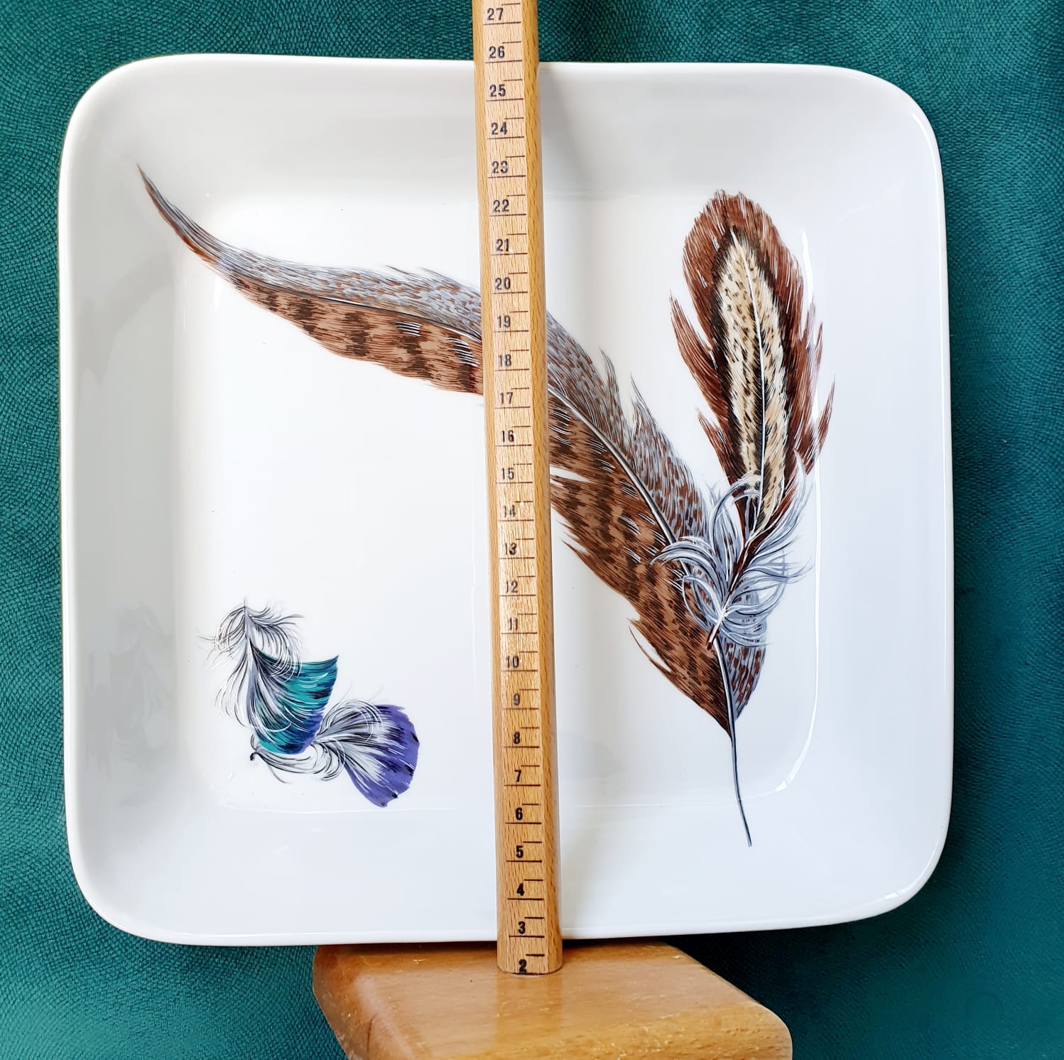 Porcelain dish