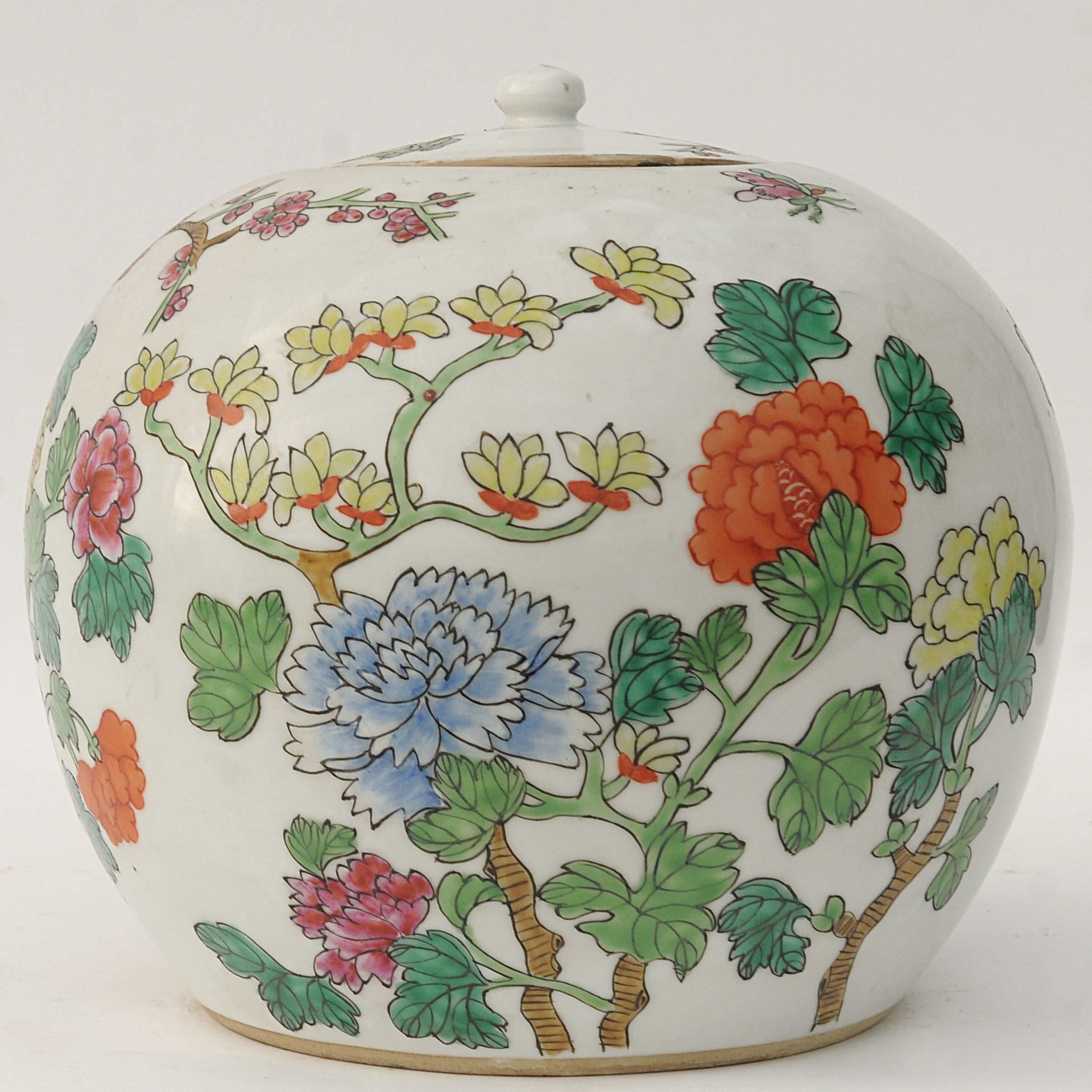 China porcelain covered pot