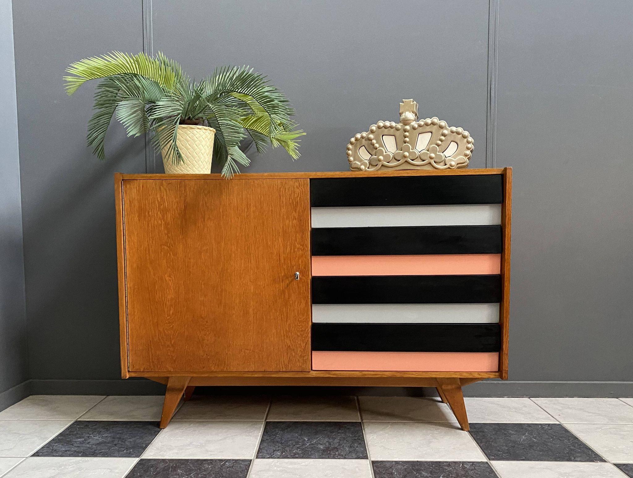 Pink Jiri Jiroutek U458 sideboard 1960s for Interier Praha