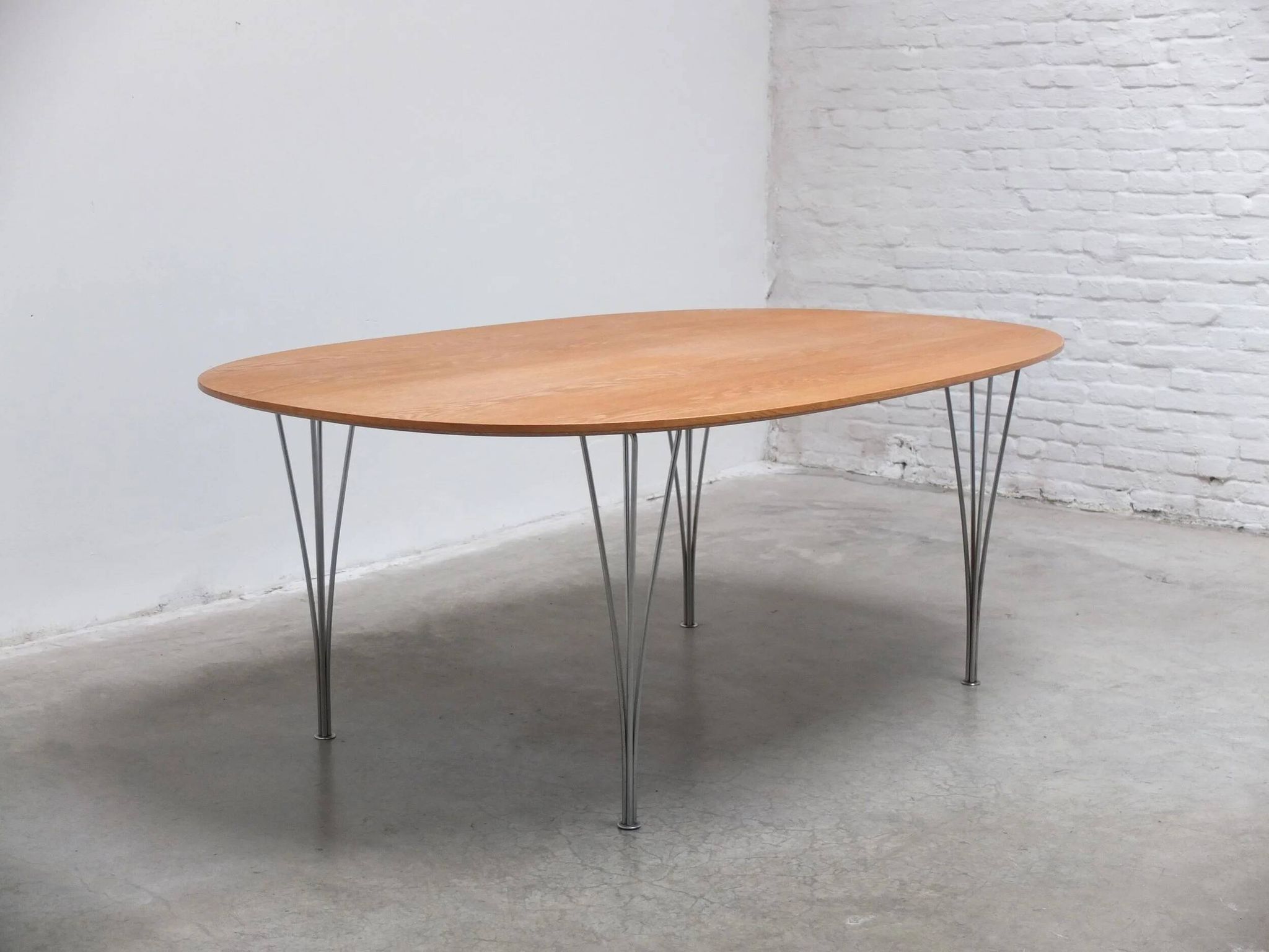 ‘Super-Elliptical’ table in oak by Piet Hein & Bruno Mathsson for Fritz Hansen, 1968
