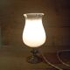 Lampe d'appoint art déco pied bronze opaline blanche