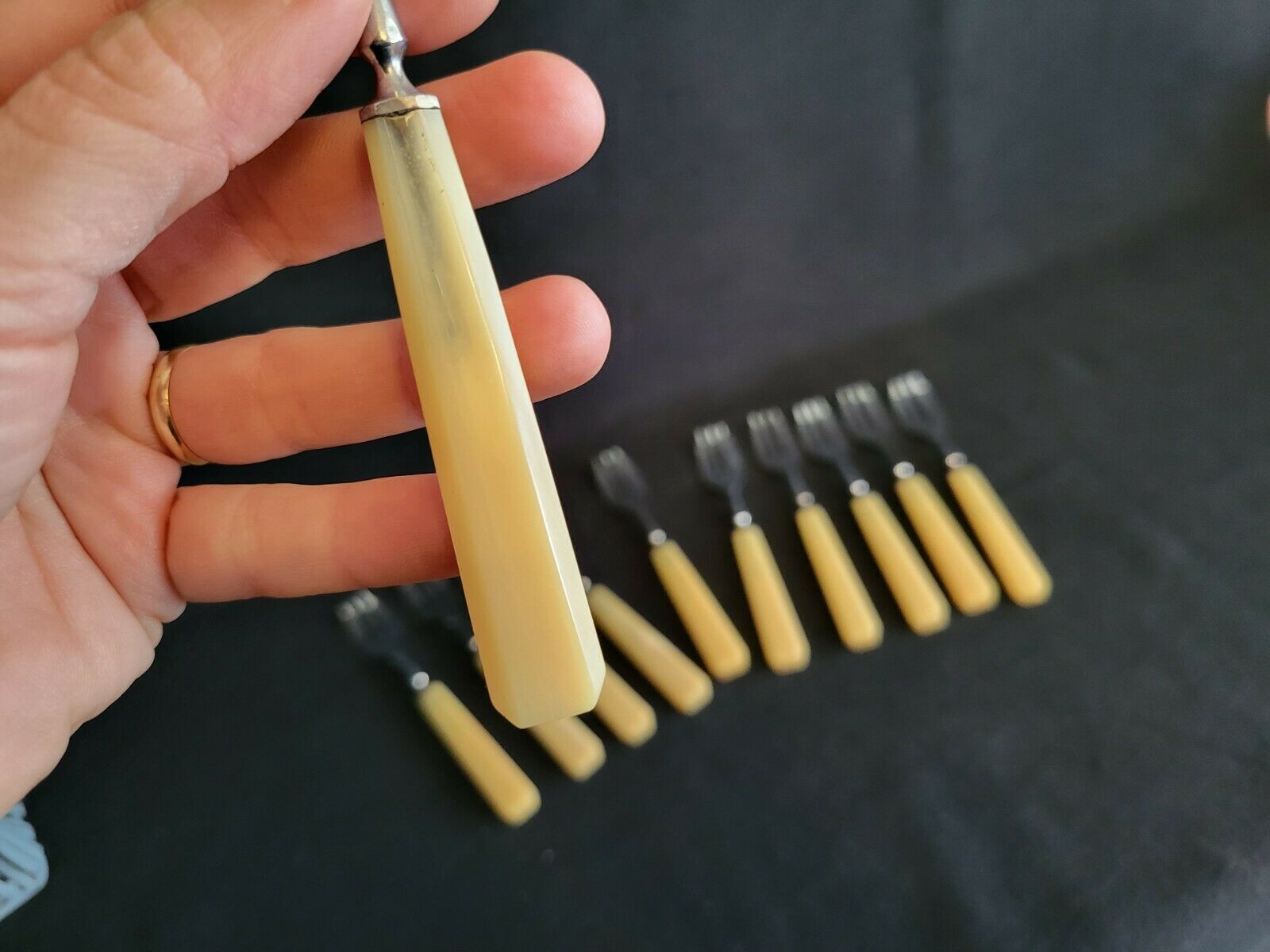 11 old small covered forks with Chromino dessert