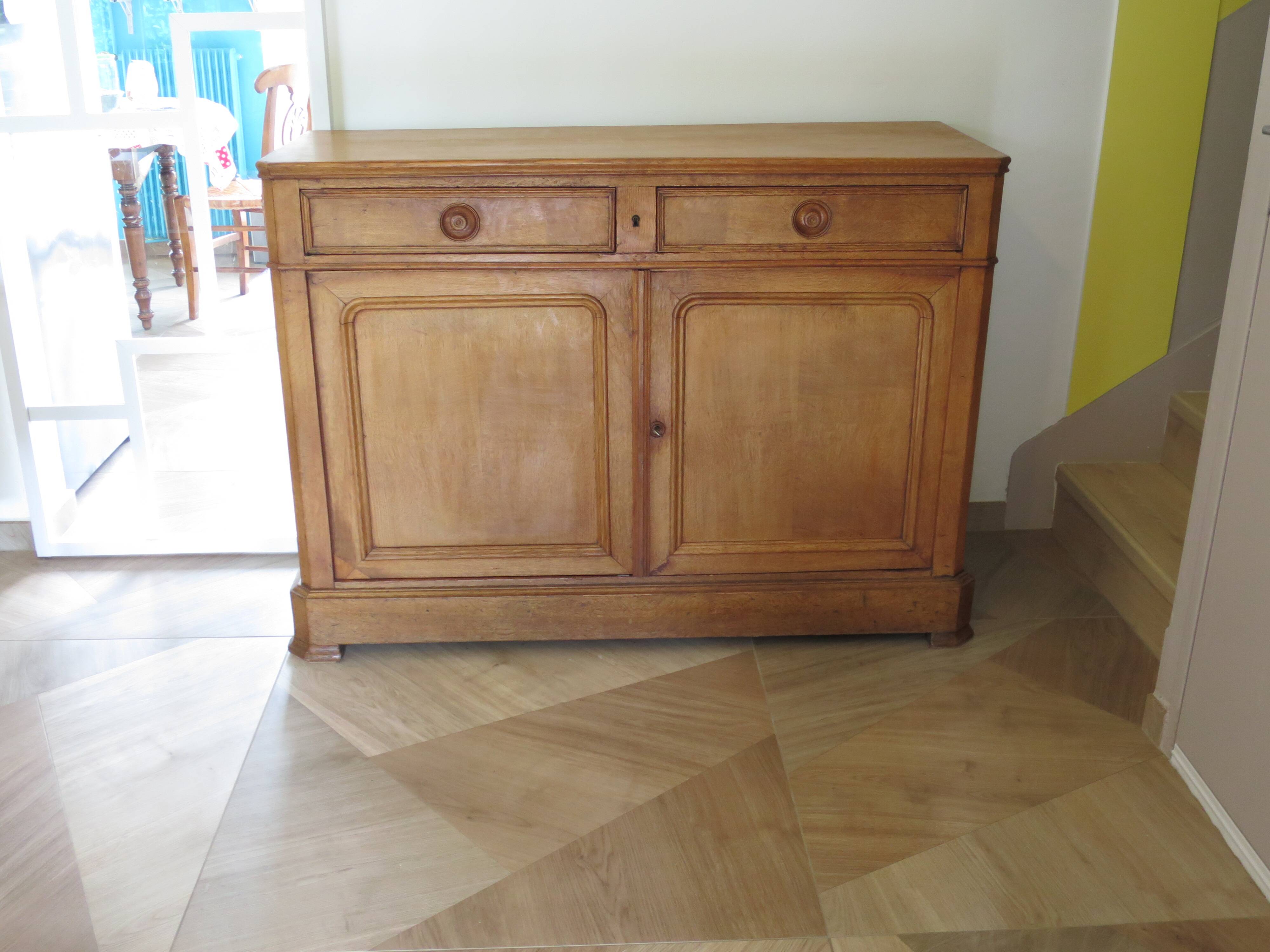 Old - Beautiful solid oak sideboard - 2 doors - 2 drawers in golden oak color