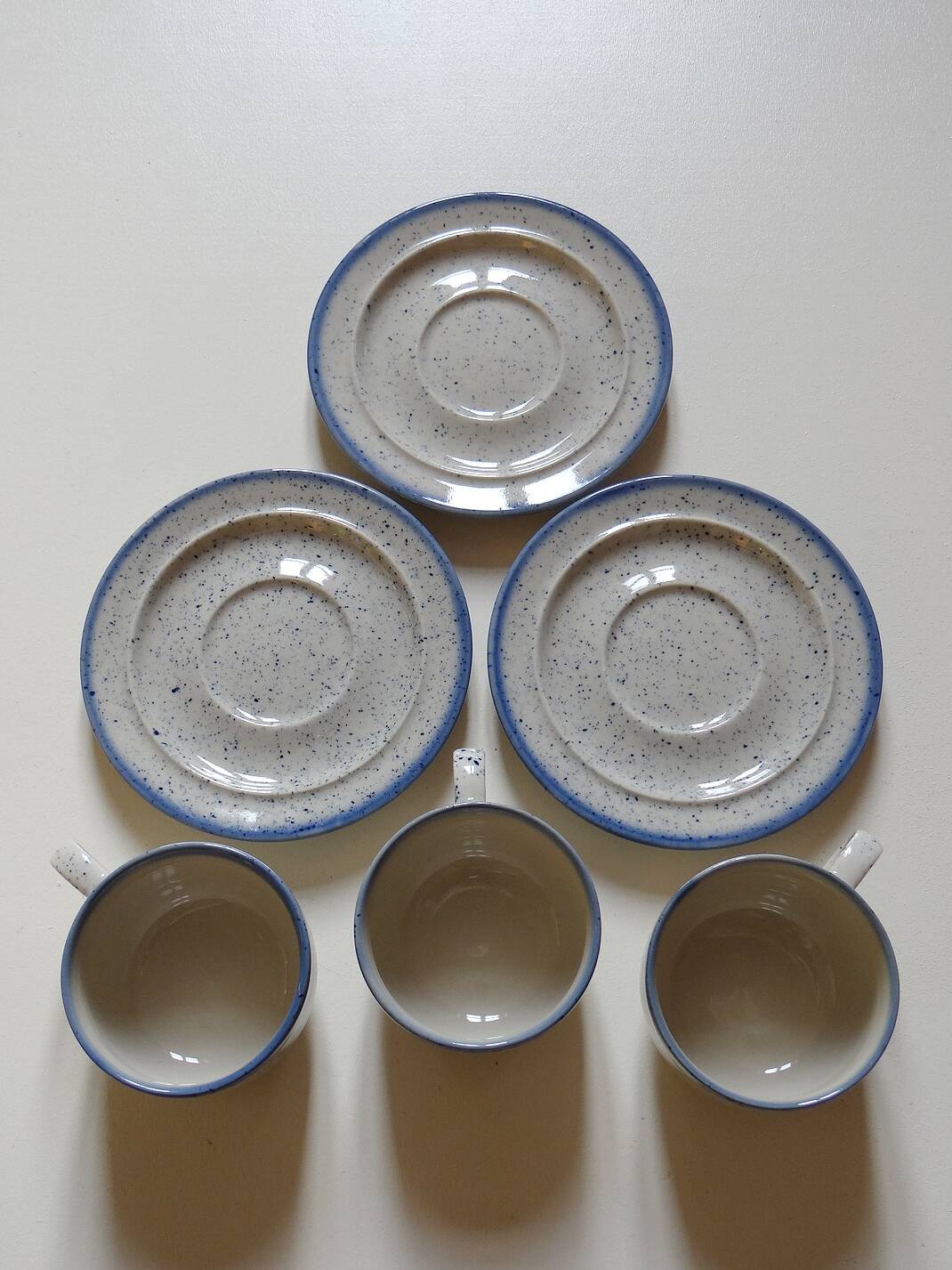 Trio of Tulowice coffee cups and bowls