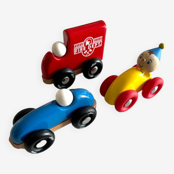 Set of 3 wooden cars